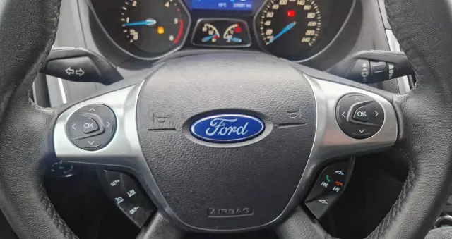 FORD Focus 1.6 TDCi DPF Titanium