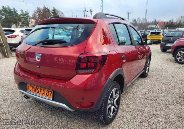 DACIA Sandero Stepway TCe 100 Celebration