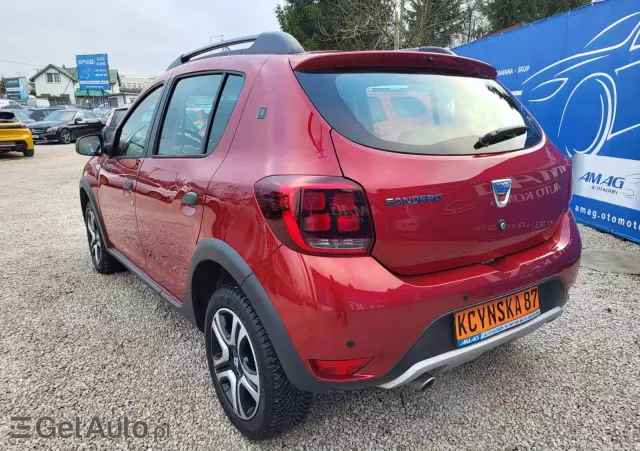 DACIA Sandero Stepway TCe 100 Celebration