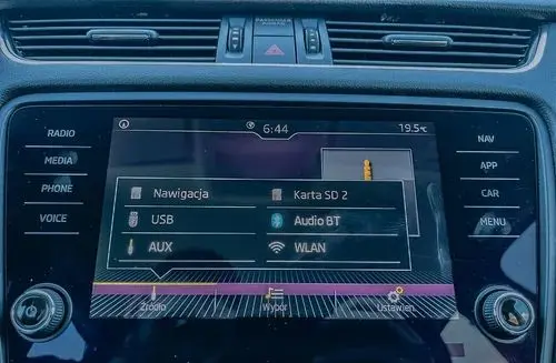SKODA Octavia 