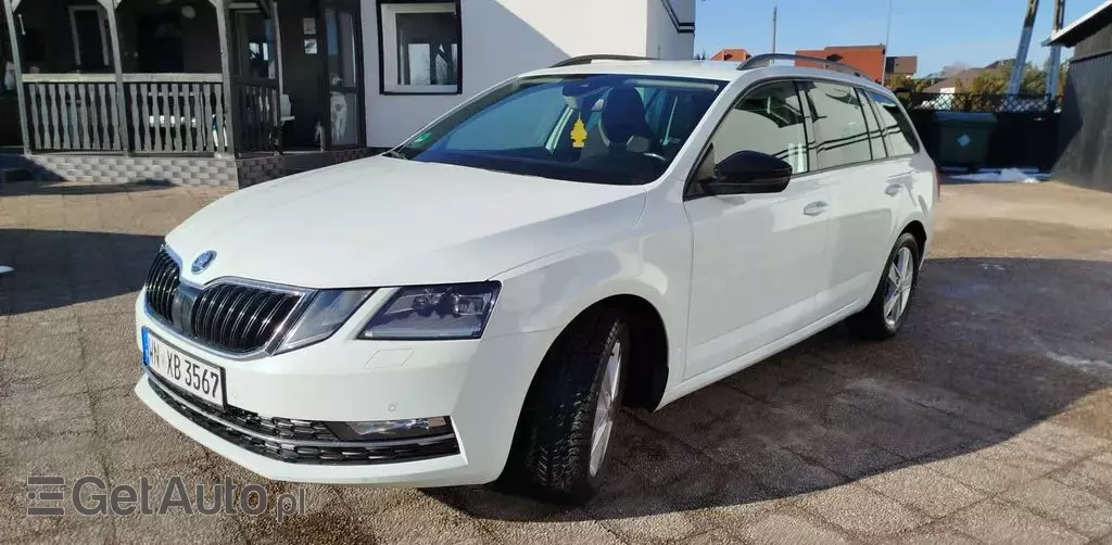 SKODA Octavia 