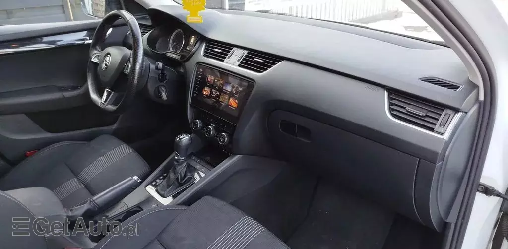 SKODA Octavia 