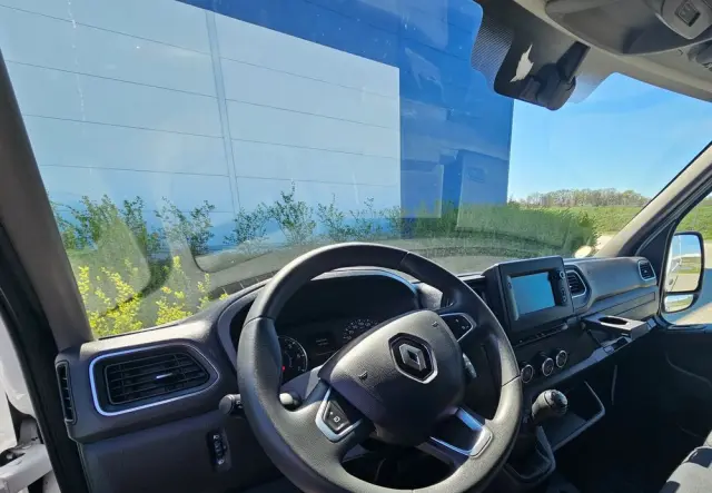 RENAULT MASTER 