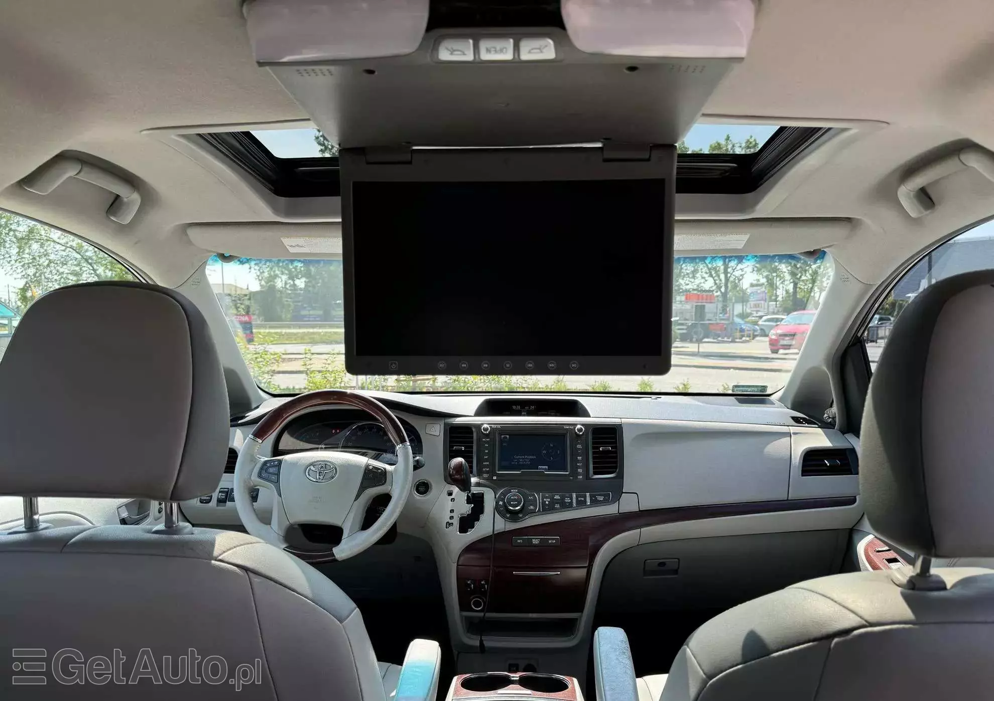 TOYOTA Sienna 3.5 V6