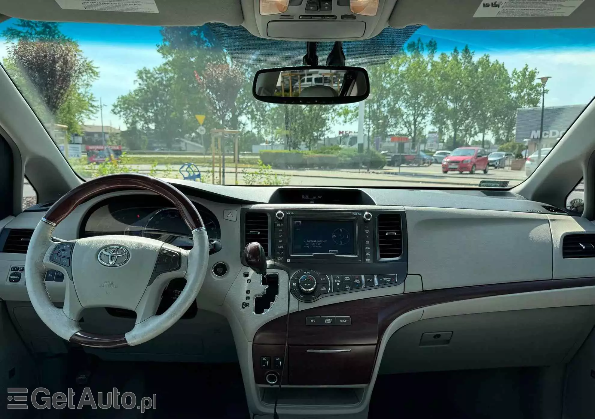 TOYOTA Sienna 3.5 V6