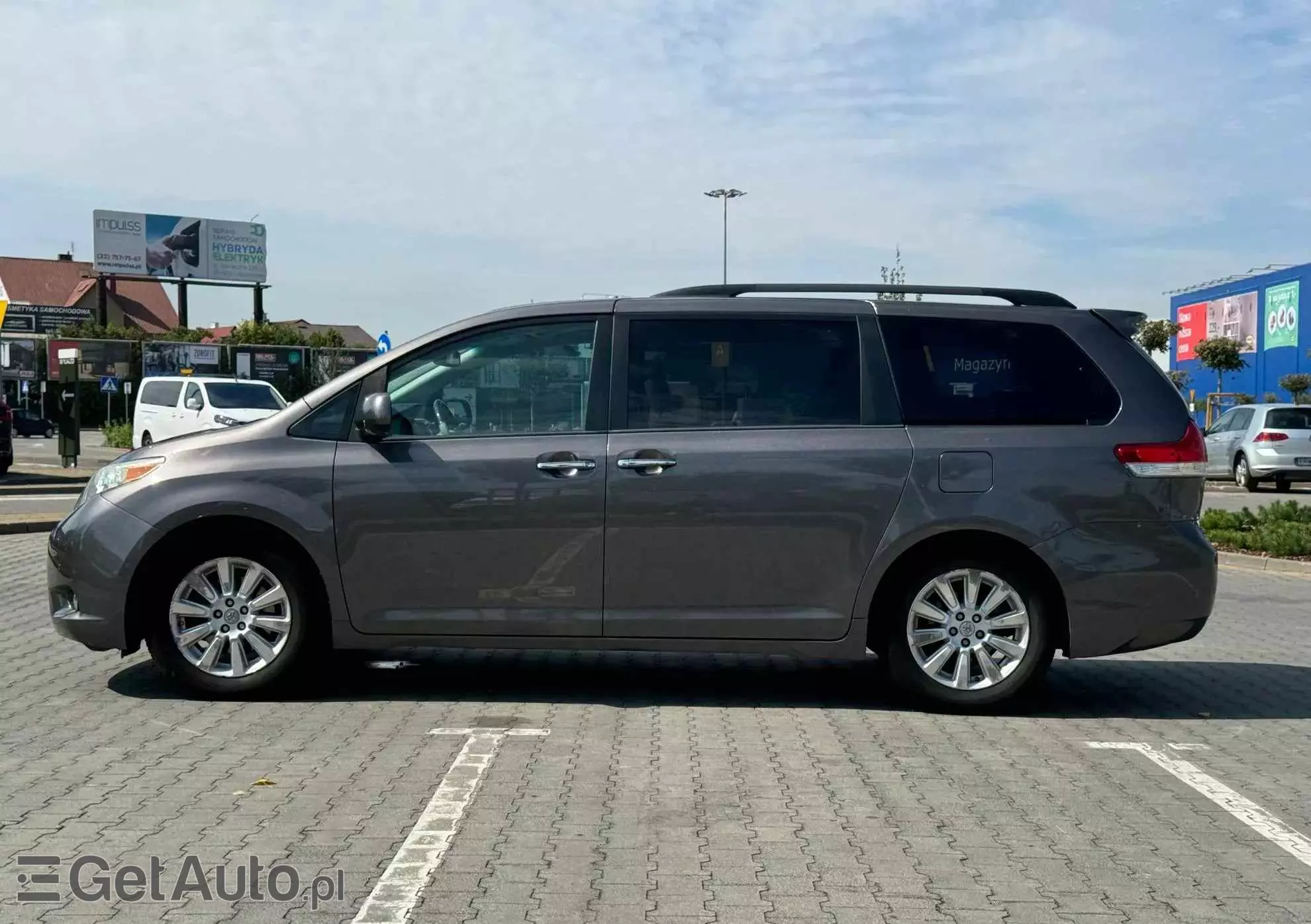 TOYOTA Sienna 3.5 V6