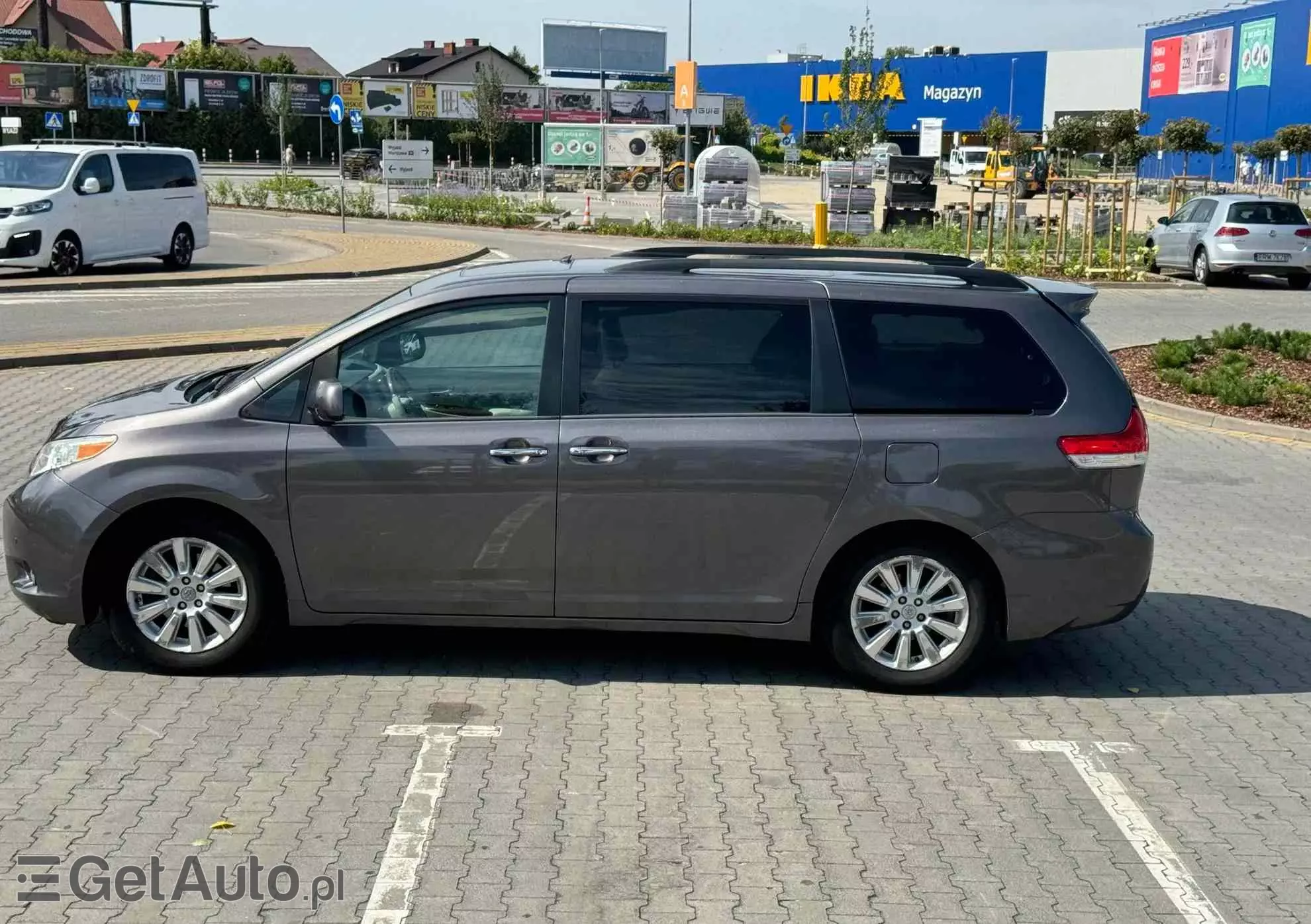 TOYOTA Sienna 3.5 V6