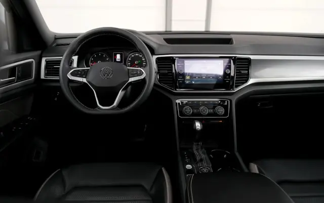 VOLKSWAGEN Atlas 