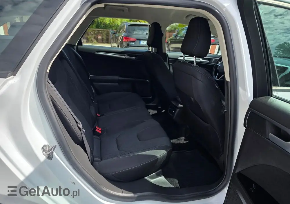 FORD Mondeo 2.0 TDCi Start-Stopp PowerShift-Aut Business Edition