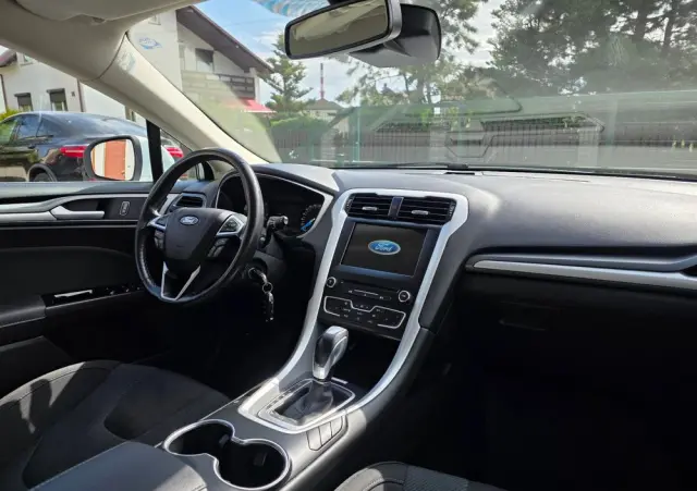 FORD Mondeo 2.0 TDCi Start-Stopp PowerShift-Aut Business Edition