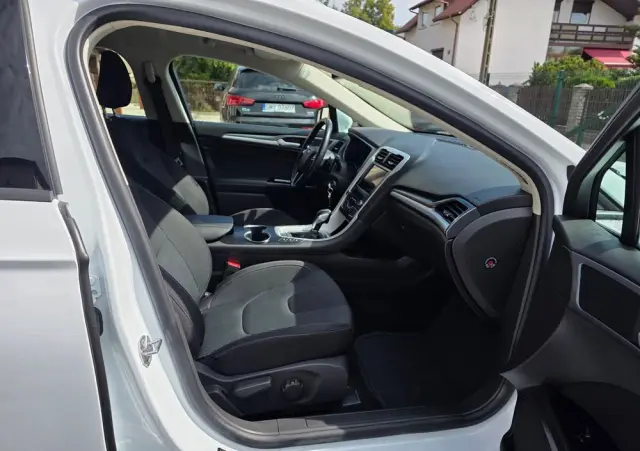 FORD Mondeo 2.0 TDCi Start-Stopp PowerShift-Aut Business Edition