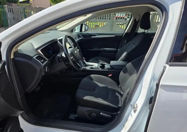 FORD Mondeo 2.0 TDCi Start-Stopp PowerShift-Aut Business Edition