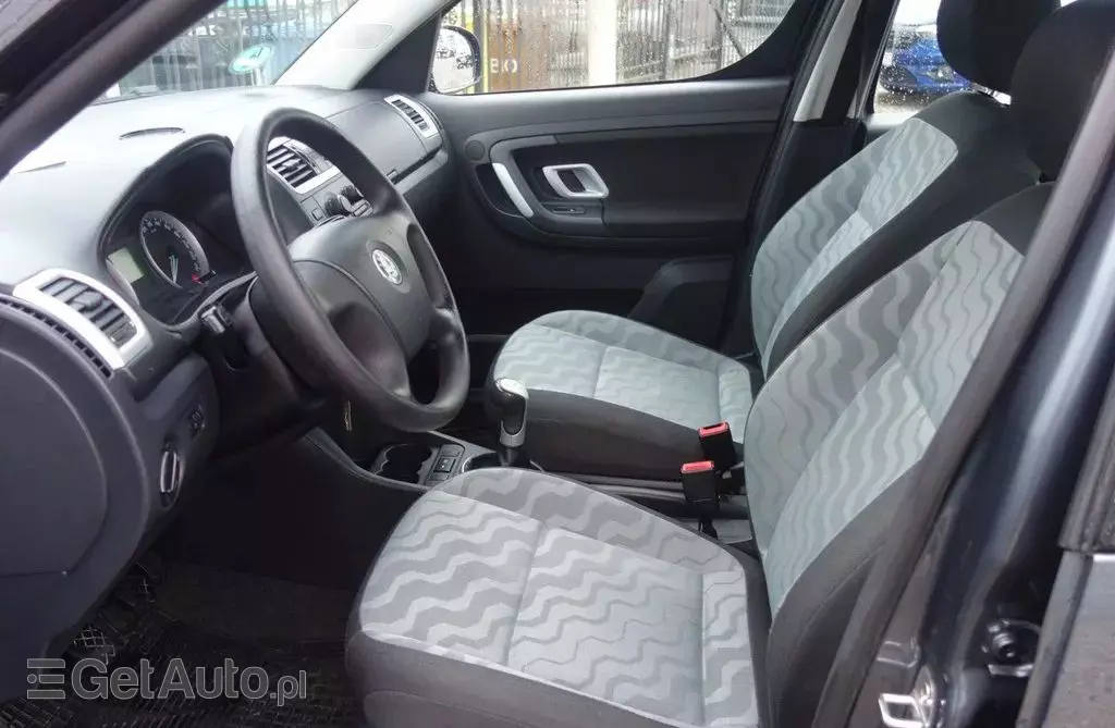 SKODA Roomster 
