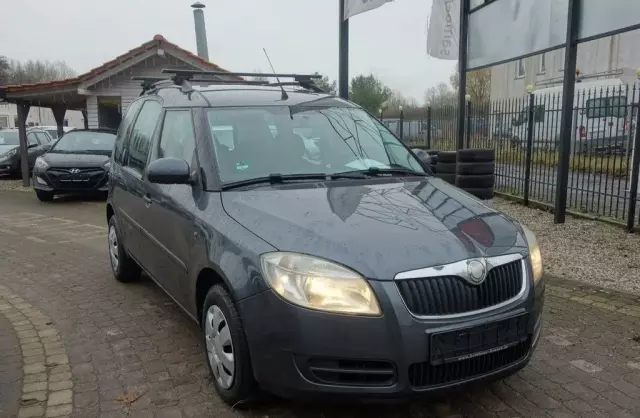 SKODA Roomster 