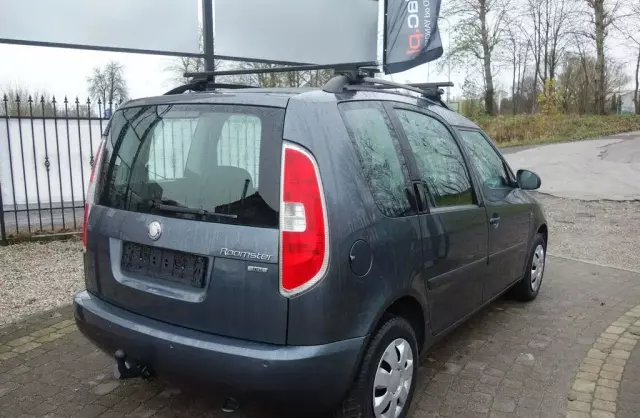 SKODA Roomster 