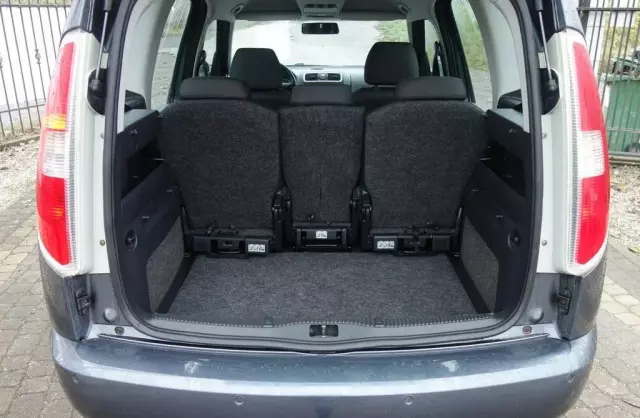 SKODA Roomster 