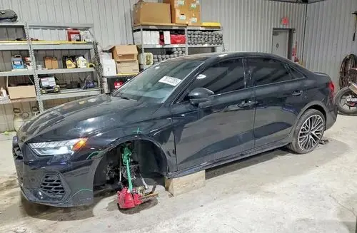 AUDI S3 