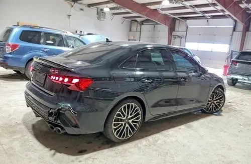 AUDI S3 