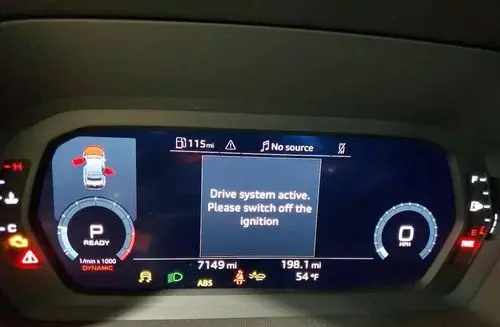AUDI S3 