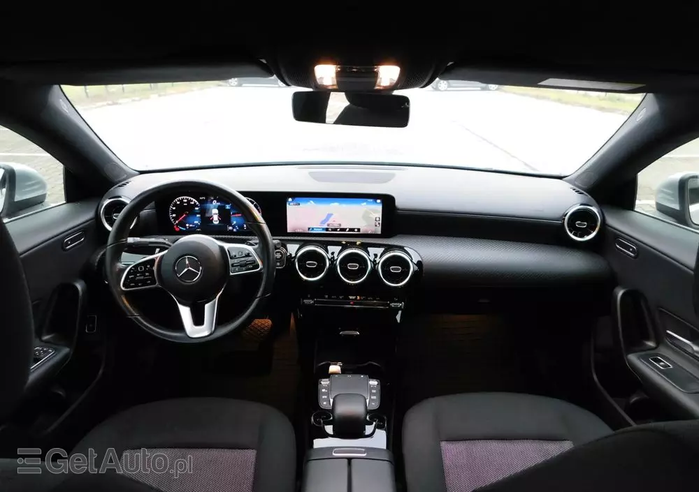 MERCEDES-BENZ CLA 200 d 8G-DCT