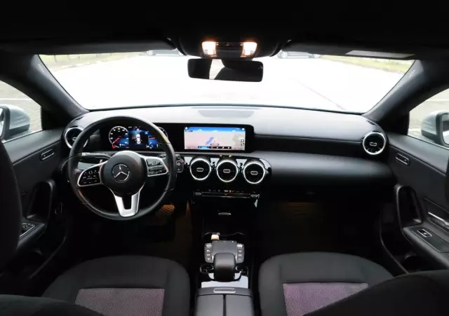 MERCEDES-BENZ CLA 200 d 8G-DCT