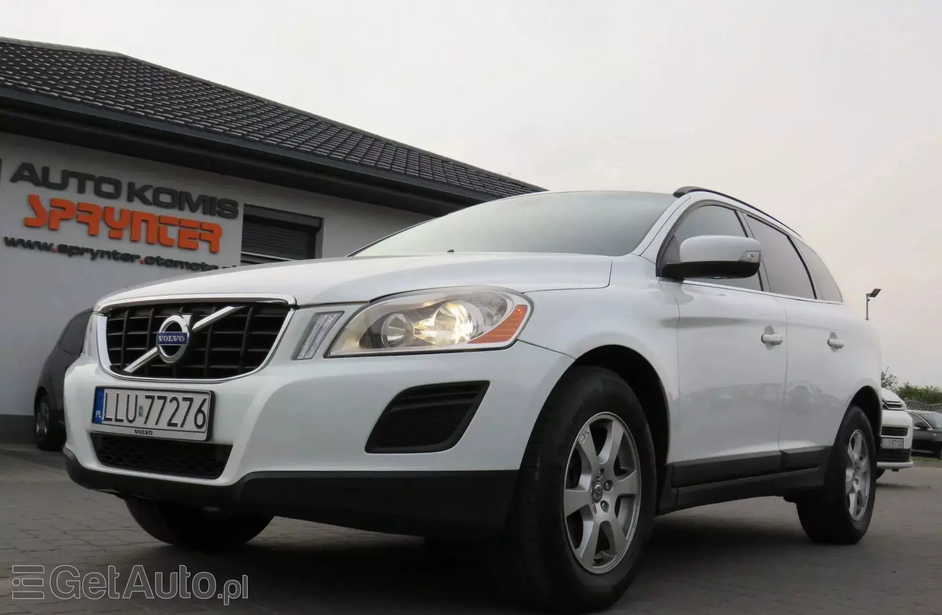 VOLVO XC60 