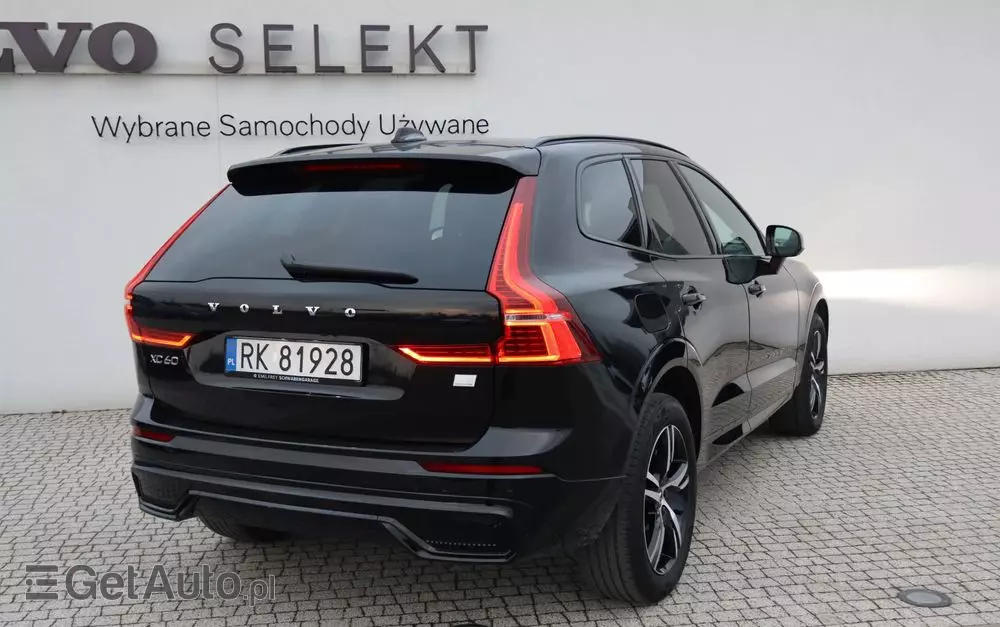 VOLVO XC 60 T6 Plug-In Hybrid AWD Plus Dark