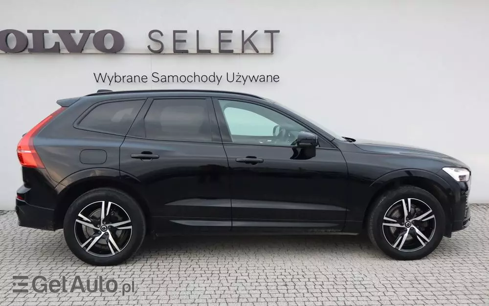 VOLVO XC 60 T6 Plug-In Hybrid AWD Plus Dark
