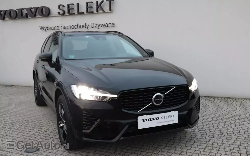 VOLVO XC 60 T6 Plug-In Hybrid AWD Plus Dark