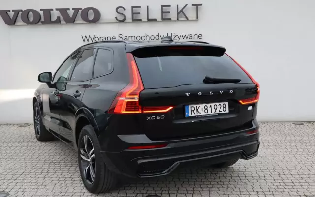 VOLVO XC 60 T6 Plug-In Hybrid AWD Plus Dark