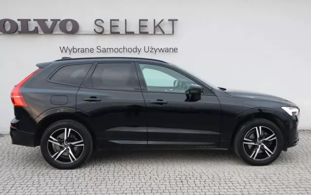 VOLVO XC 60 T6 Plug-In Hybrid AWD Plus Dark