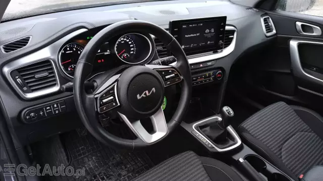 KIA Ceed 1.5 T-GDI M
