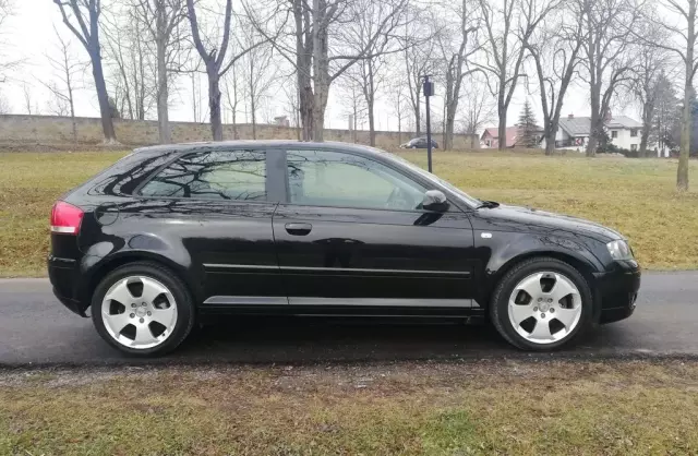 AUDI A3 