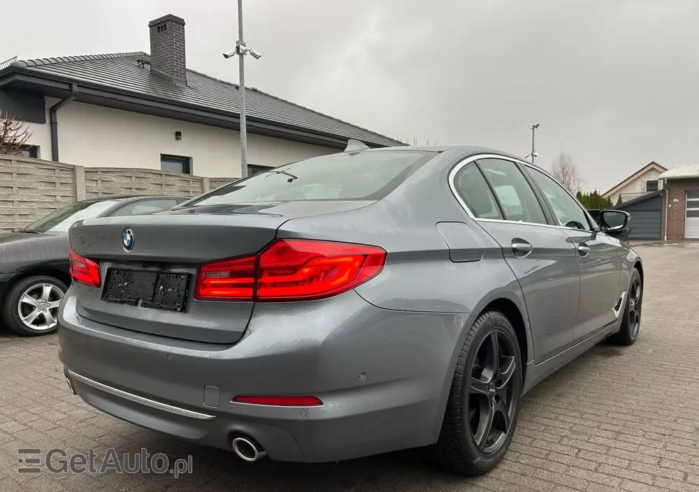 BMW Seria 5 530i Luxury Line