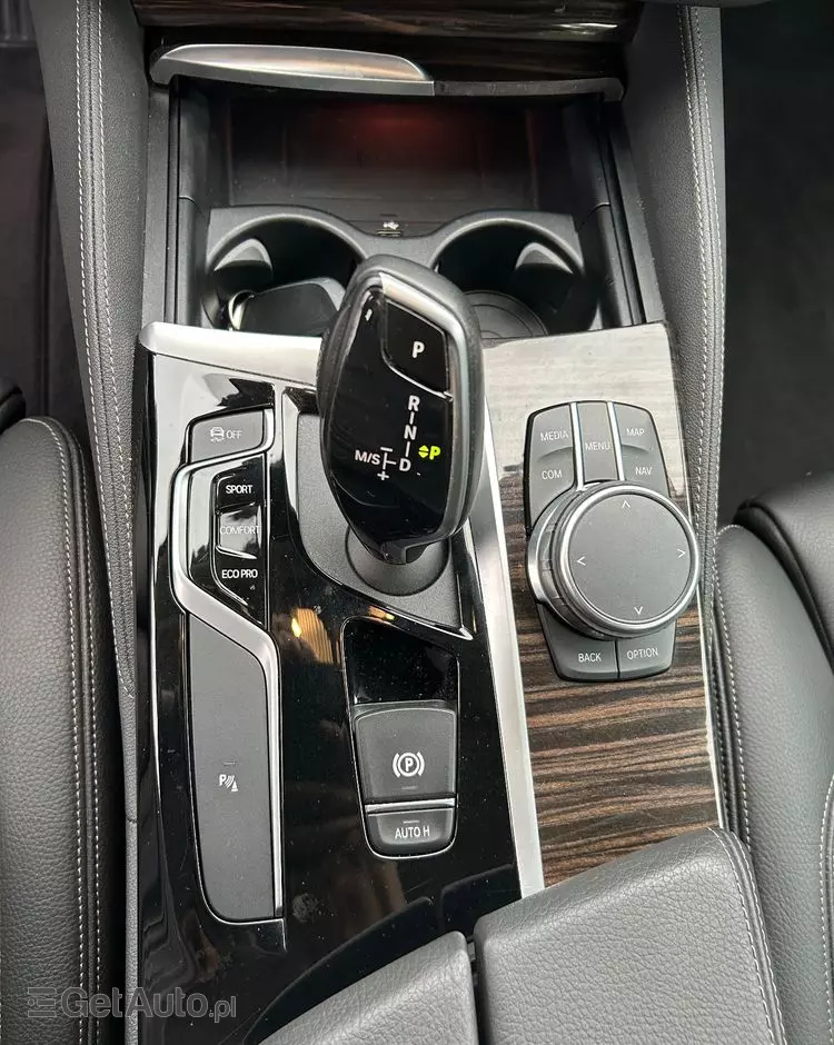 BMW Seria 5 530i Luxury Line