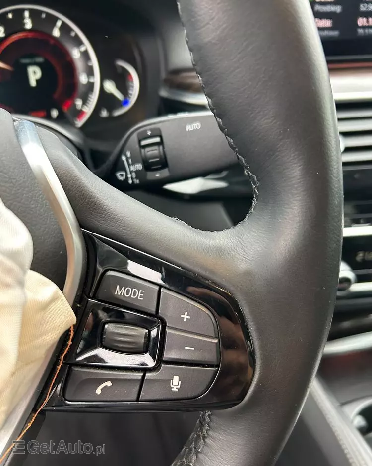 BMW Seria 5 530i Luxury Line