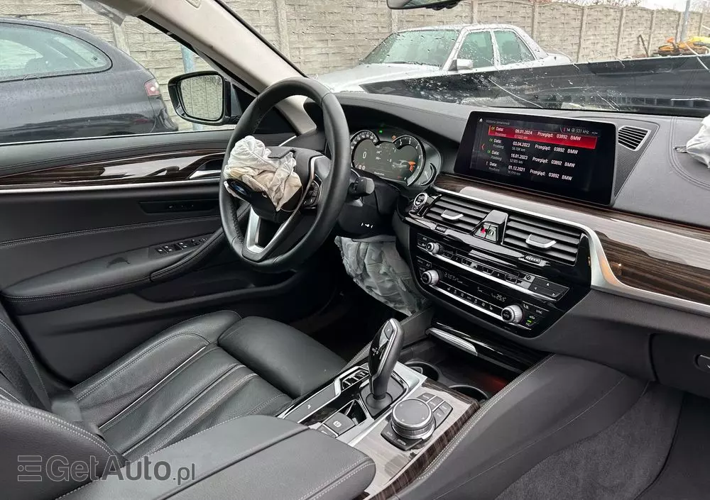 BMW Seria 5 530i Luxury Line