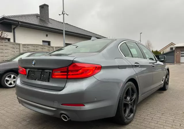 BMW Seria 5 530i Luxury Line