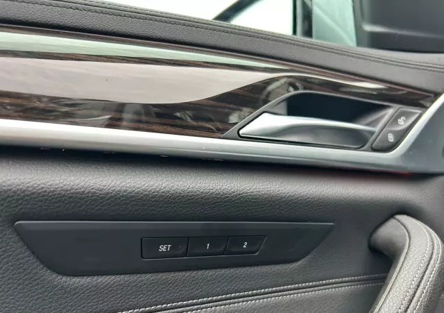 BMW Seria 5 530i Luxury Line