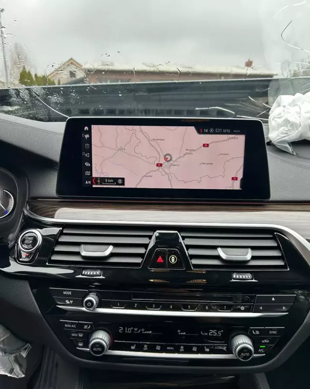 BMW Seria 5 530i Luxury Line