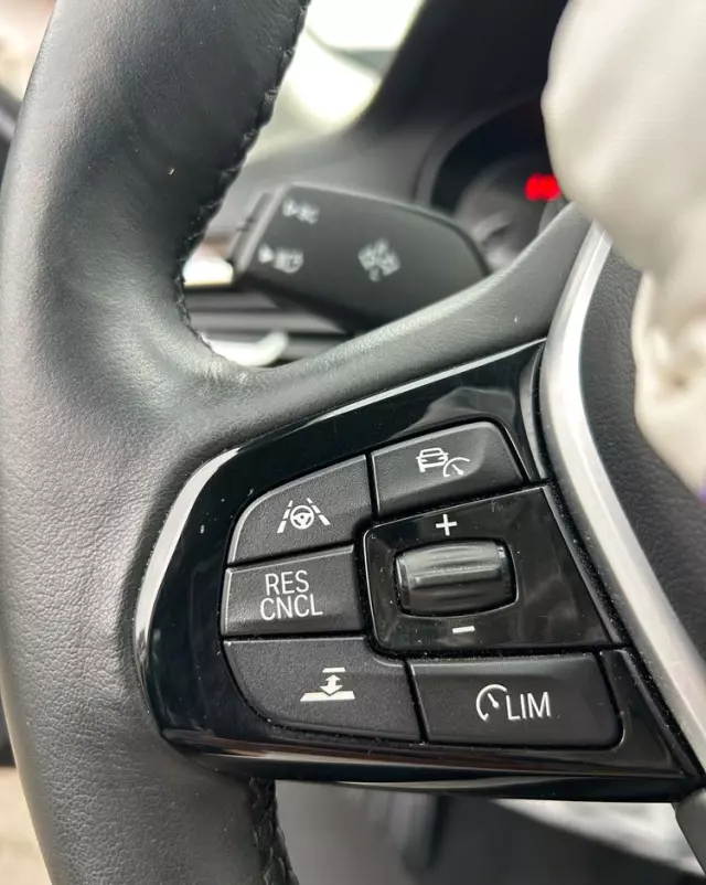 BMW Seria 5 530i Luxury Line