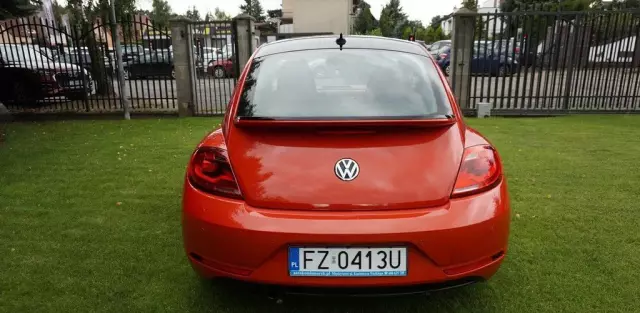 VOLKSWAGEN Beetle 