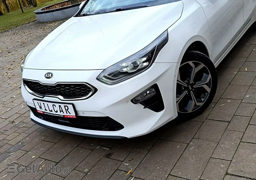 KIA Ceed SW 1.6 CRDi DCT Platinum Edition