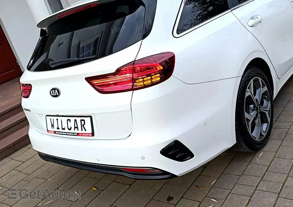 KIA Ceed SW 1.6 CRDi DCT Platinum Edition