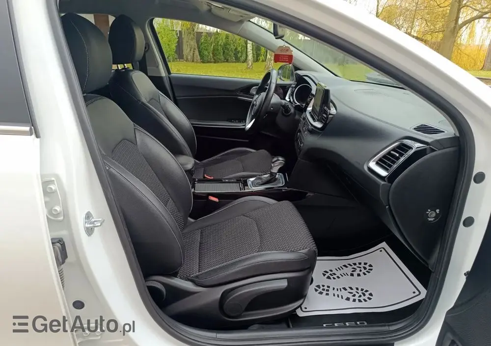 KIA Ceed SW 1.6 CRDi DCT Platinum Edition