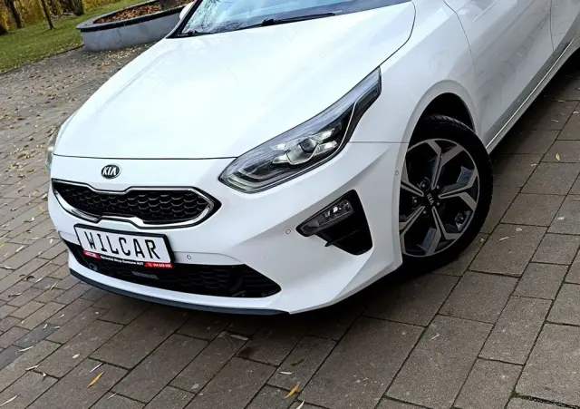 KIA Ceed SW 1.6 CRDi DCT Platinum Edition