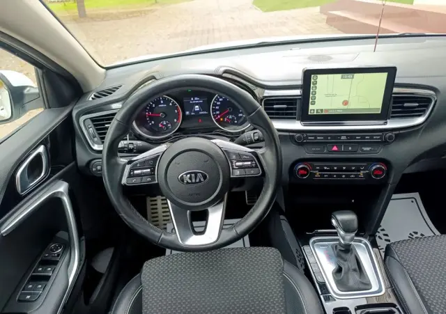 KIA Ceed SW 1.6 CRDi DCT Platinum Edition