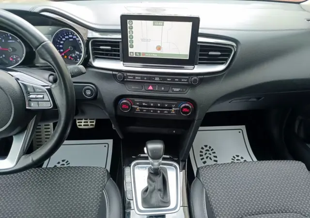 KIA Ceed SW 1.6 CRDi DCT Platinum Edition