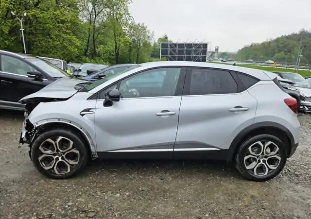 RENAULT Captur BLUE dCi 115 EDC BUSINESS EDITION