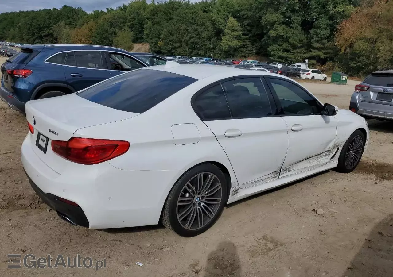 BMW Seria 5  540i xDrive M Sport sport